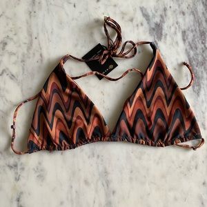 NWT! Skatie Ella Bikini Top!